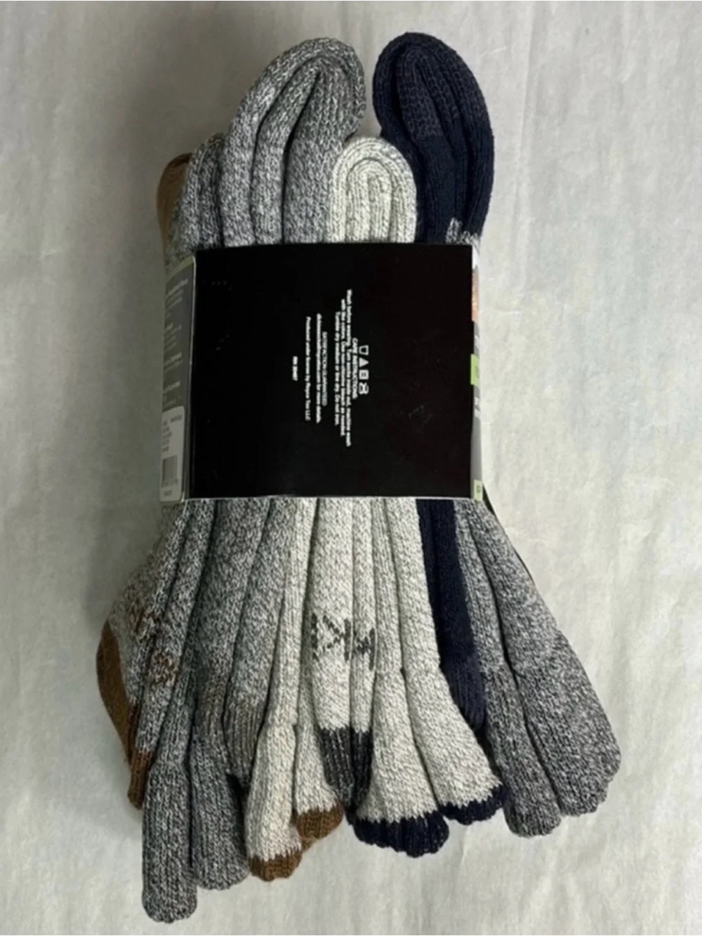 New Dickies Socks Men’s 4 Pair Performance Outdoor Mid-Weight Casual Socks Gray
